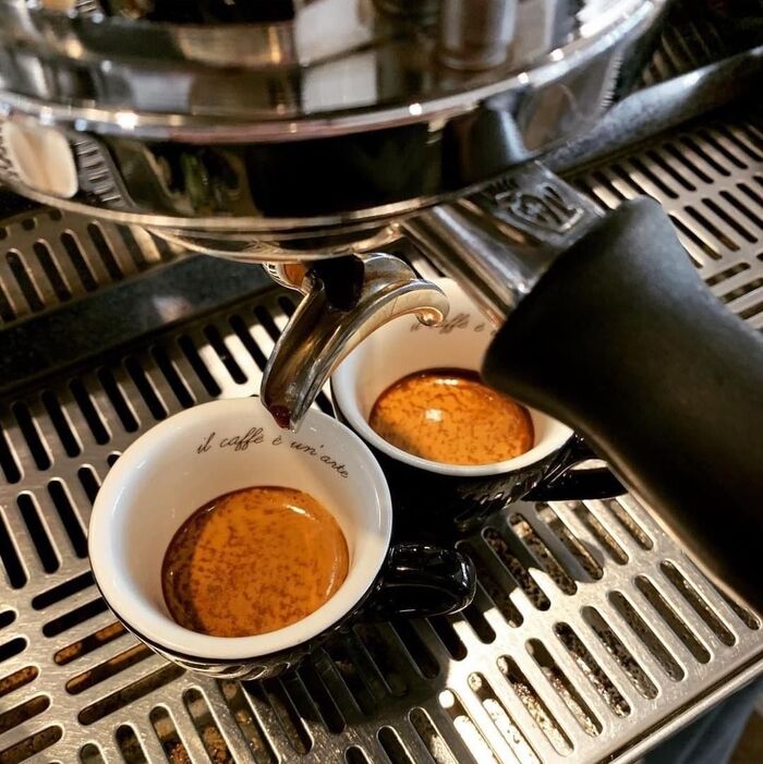 pha espresso hoặc pha máy tự động cà phê rang mộc