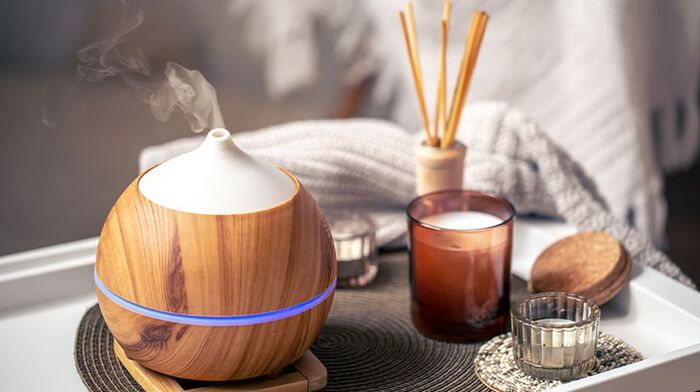 sử dụng tinh dầu cho dễ ngủ
