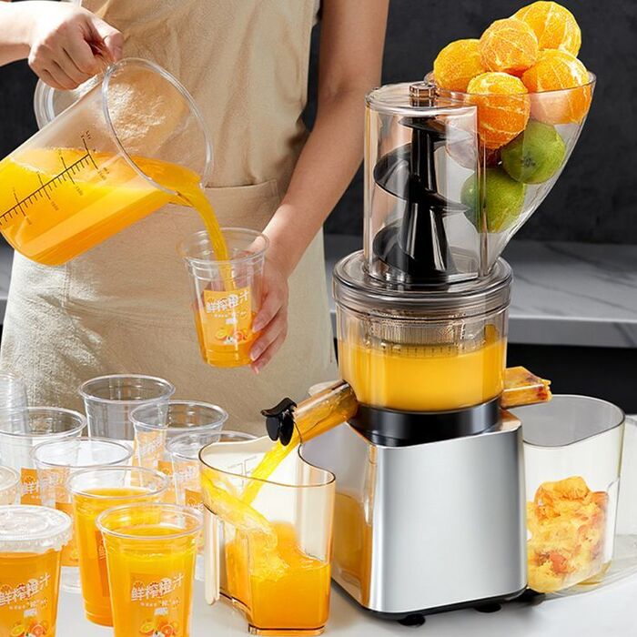 uống nước cam ép